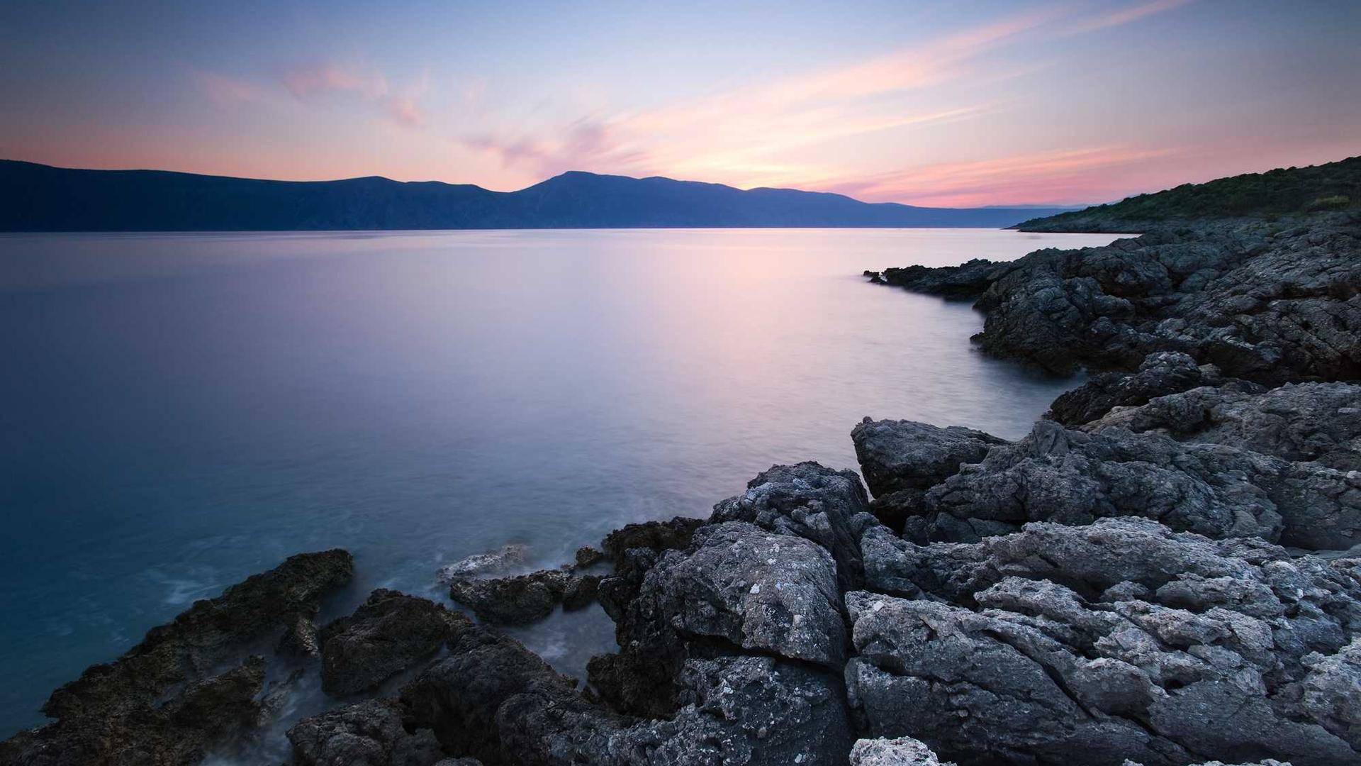 GUIDEON TECH Industrial UAV Solutions for Middle East - Oil Gas Inspection Agriculture Security Drones